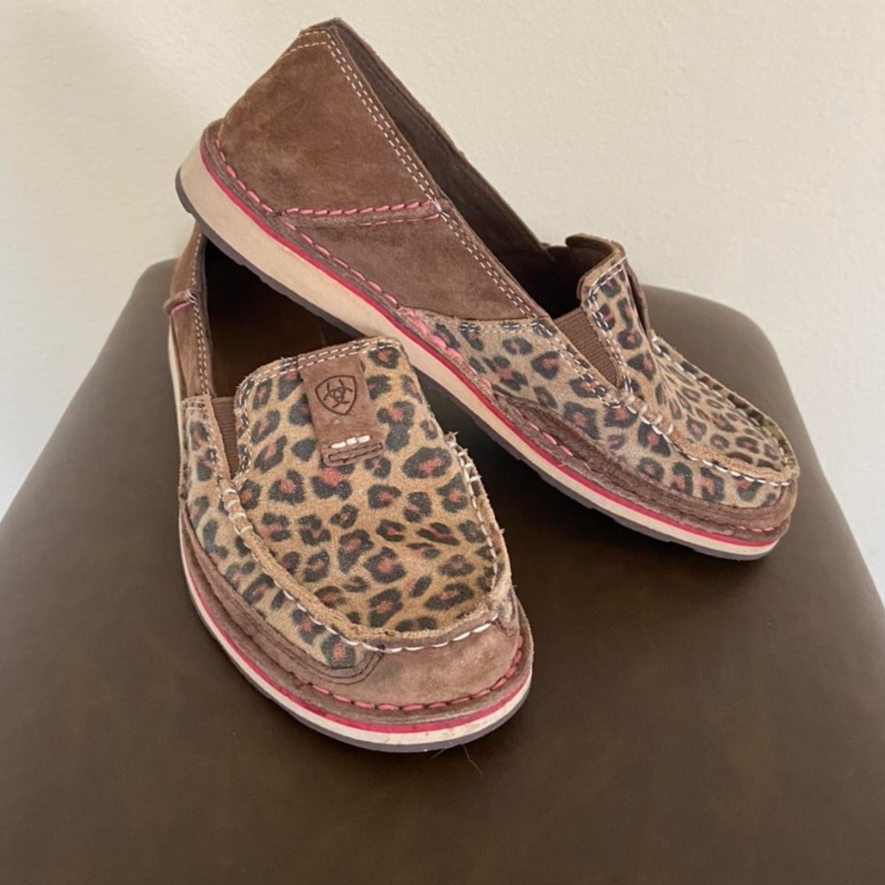 ARIAT Leather Loafers
